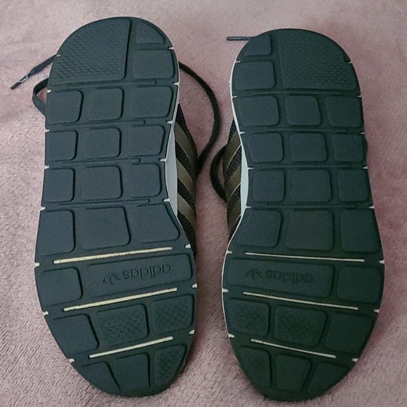 Gray and Rose Gold Adidas - Picture 5 of 5